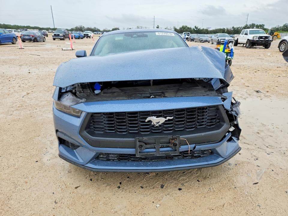 2025 FORD MUSTANG 5