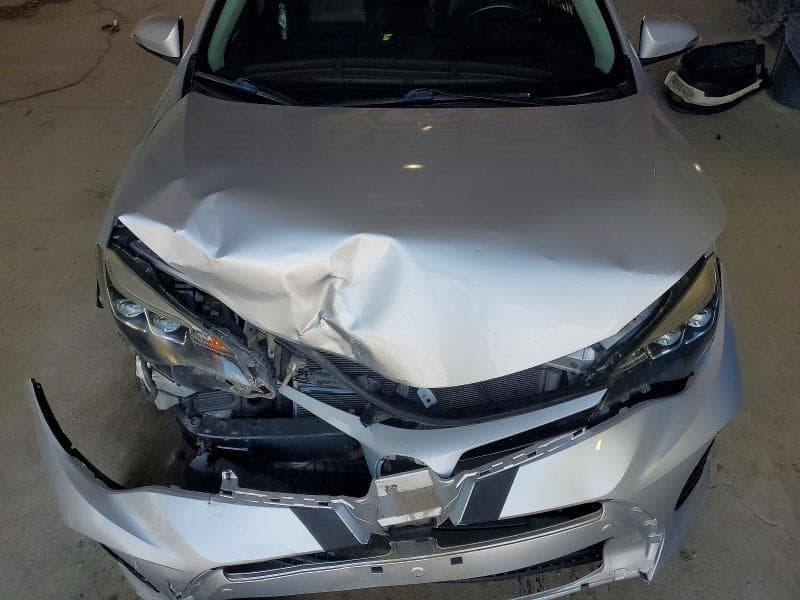 2017 TOYOTA COROLLA SE 11