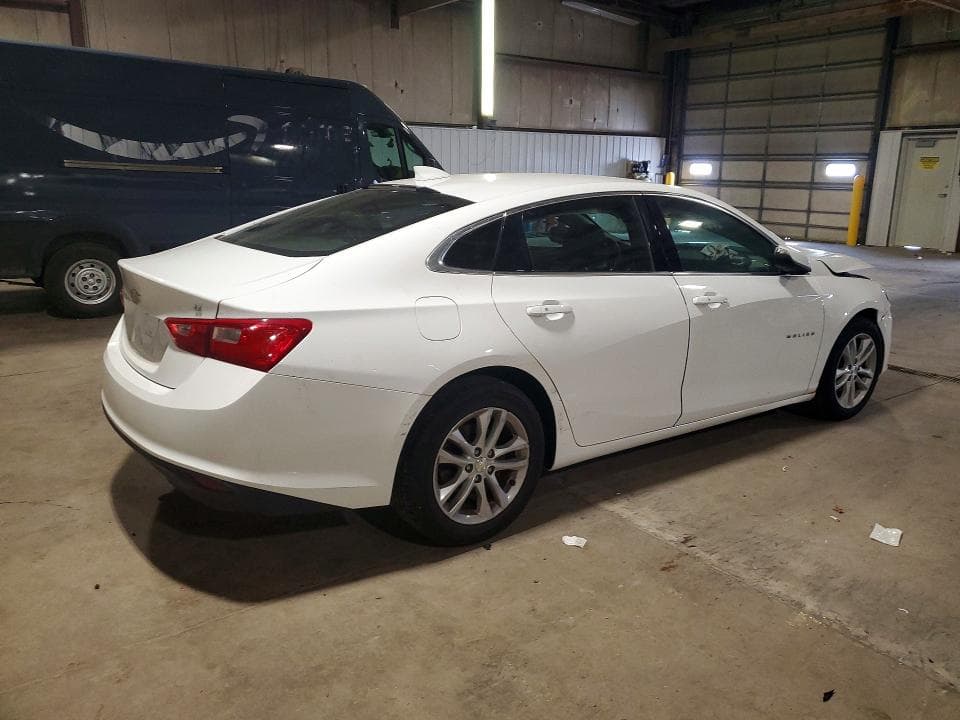2017 CHEVROLET MALIBU LT 3