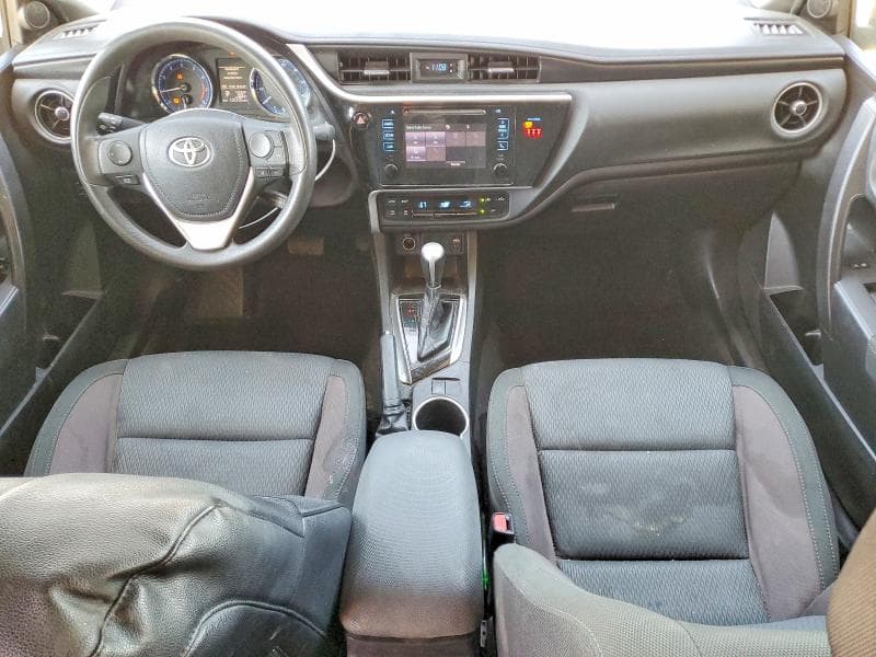 2019 TOYOTA COROLLA LE 8