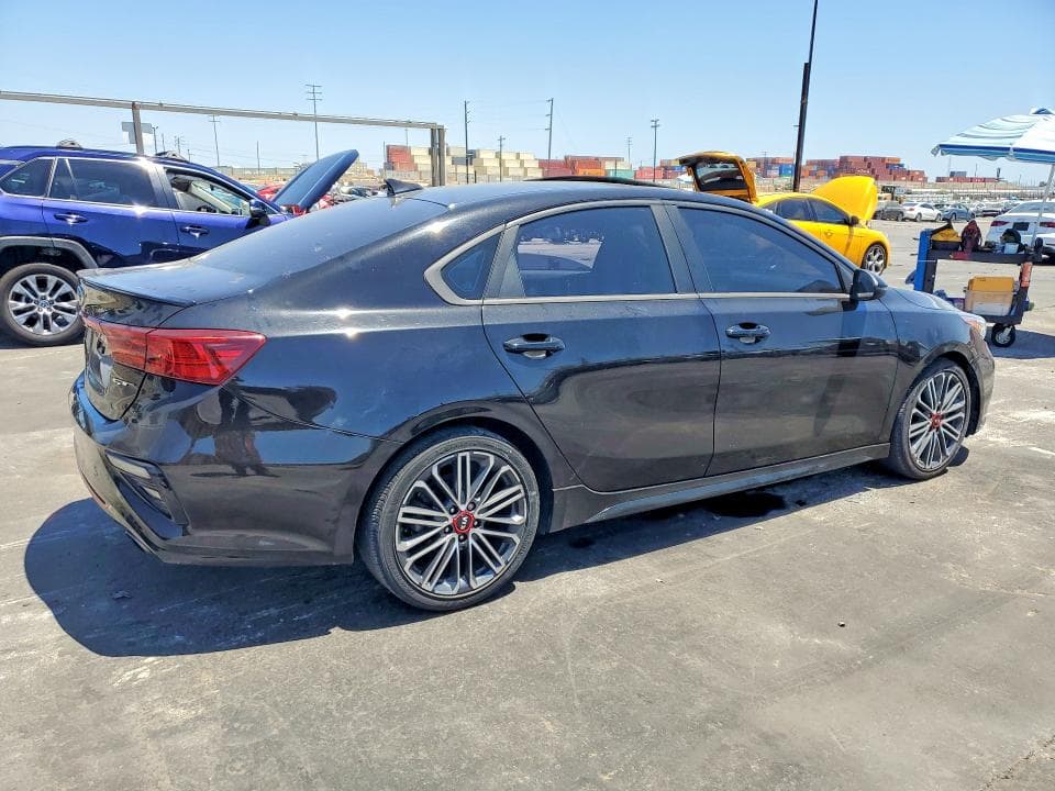 2021 KIA FORTE GT 3