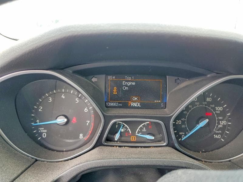 2017 FORD FOCUS SE 9