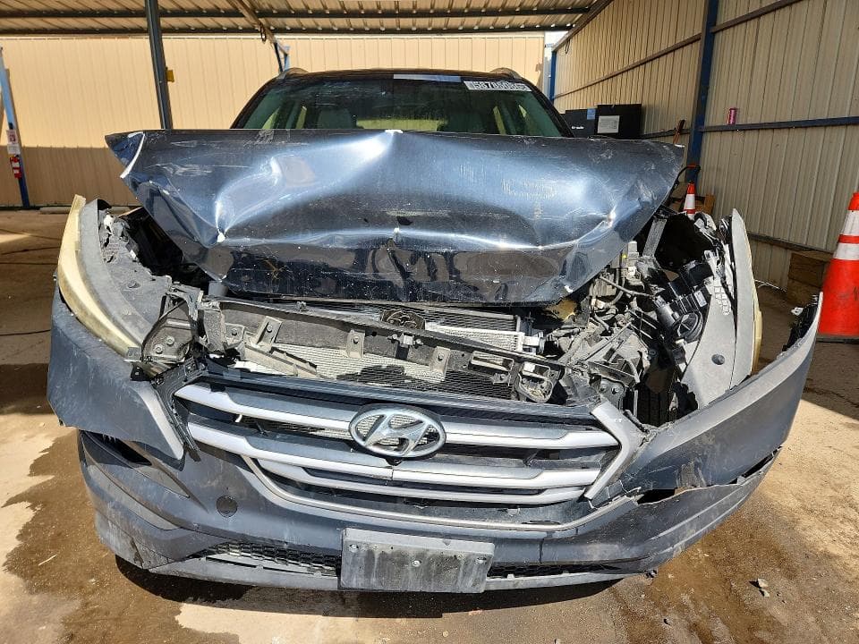 2017 HYUNDAI TUCSON SE 5