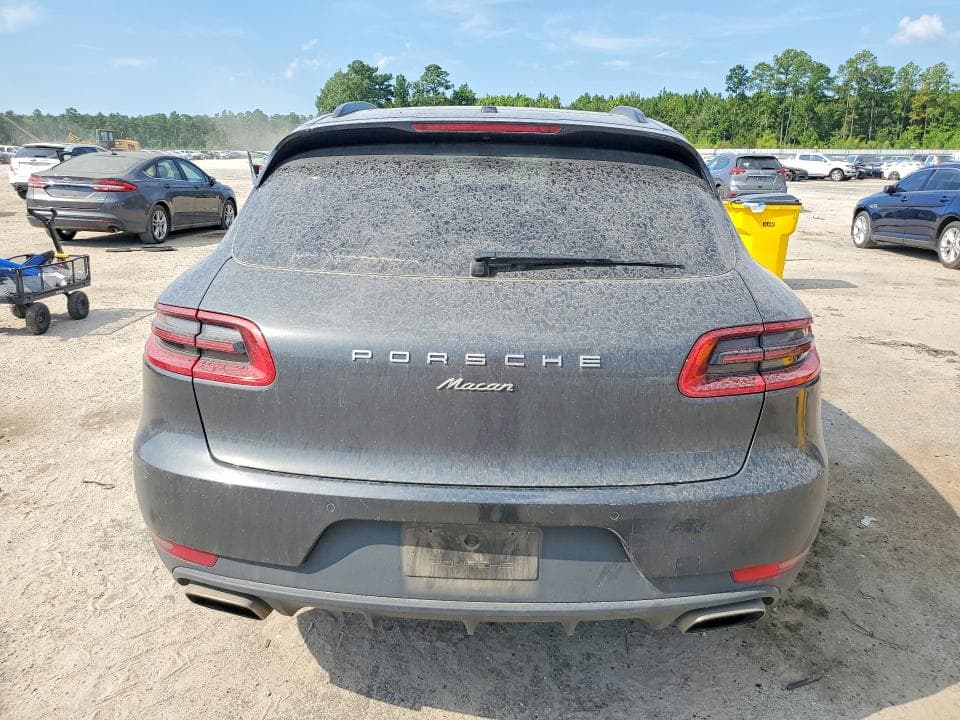 2017 PORSCHE MACAN 6