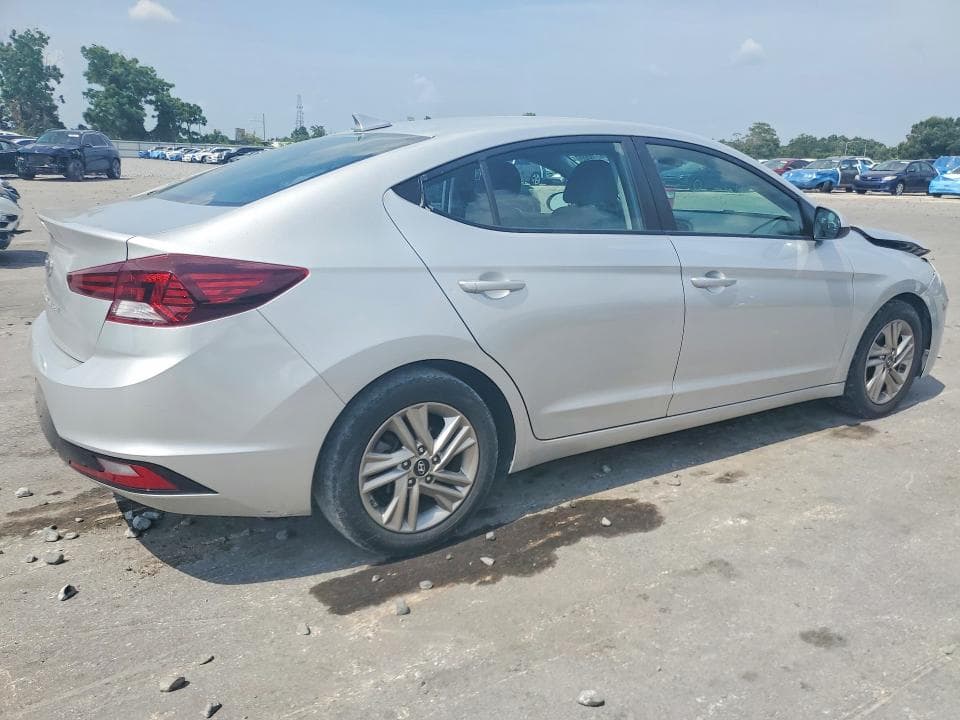 2019 HYUNDAI ELANTRA SEL 3