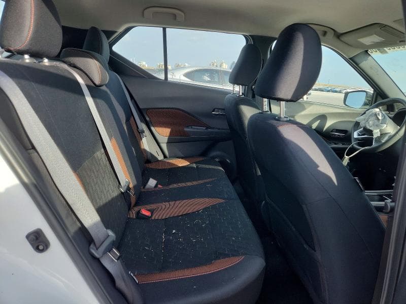 2024 NISSAN KICKS SR 10