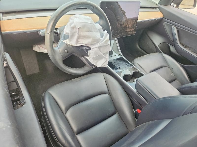 2019 TESLA MODEL 3 8