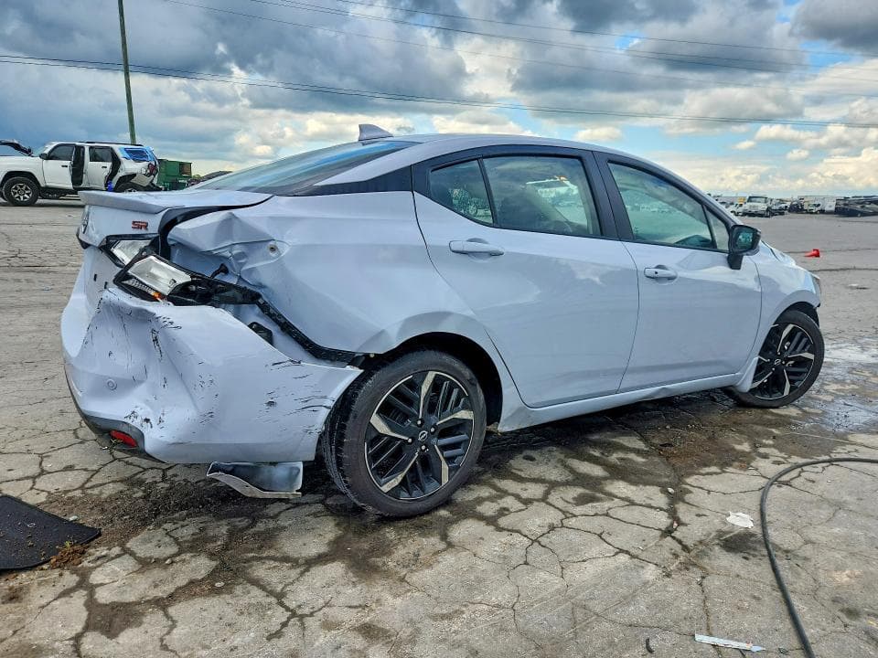 2025 NISSAN VERSA SR 3