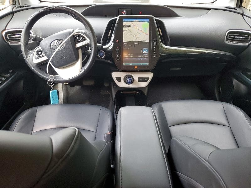2018 TOYOTA PRIUS FOUR 8