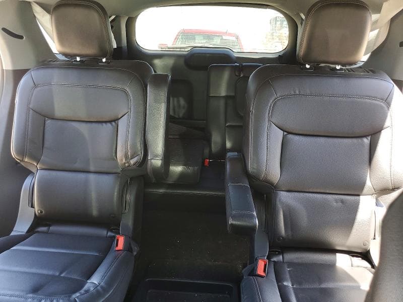 2020 FORD EXPLORER XLT 10