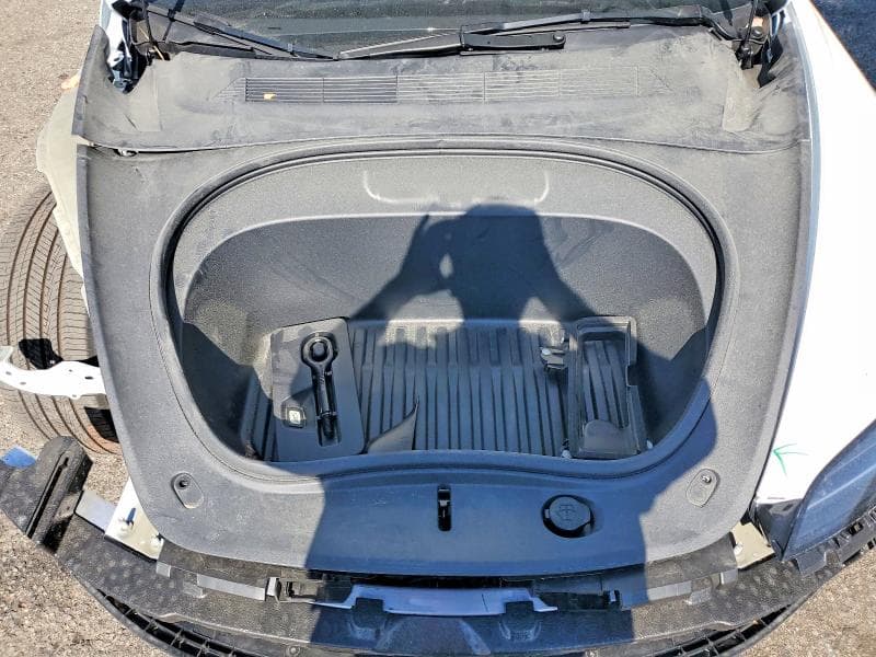 2025 TESLA MODEL 3 11