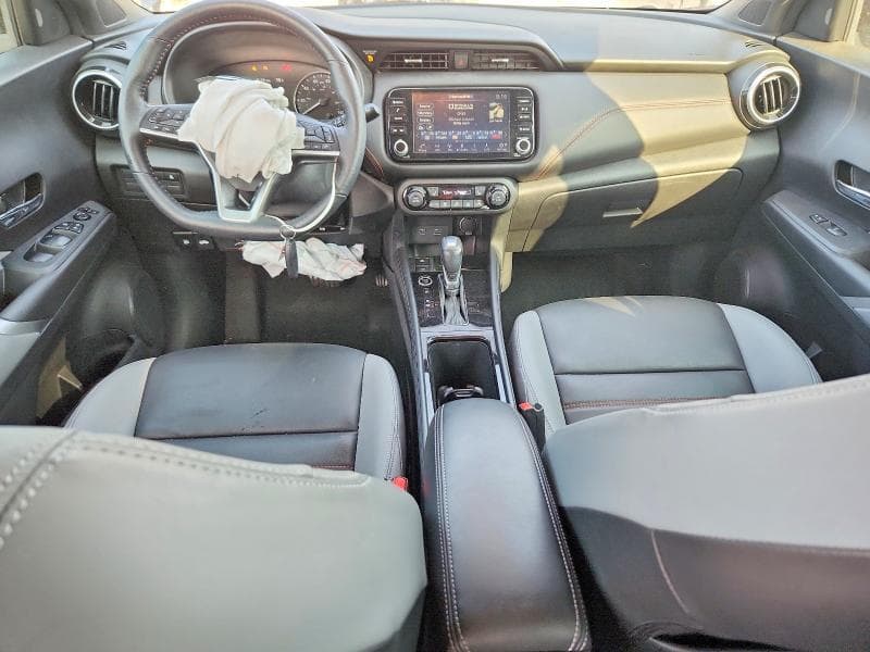 2021 NISSAN KICKS SR 8