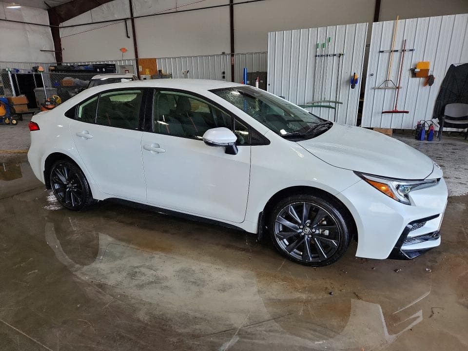 2024 TOYOTA COROLLA HYBRID SE 4
