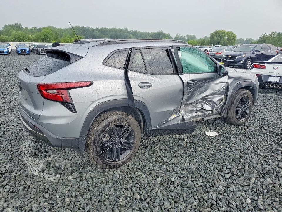 2025 CHEVROLET TRAX ACTIV 3
