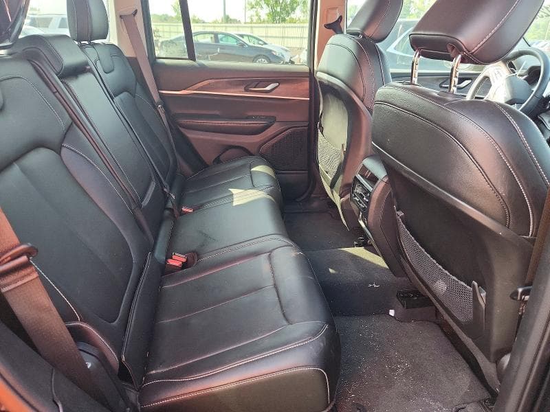 2023 JEEP GRAND CHEROKEE LIMITED 11