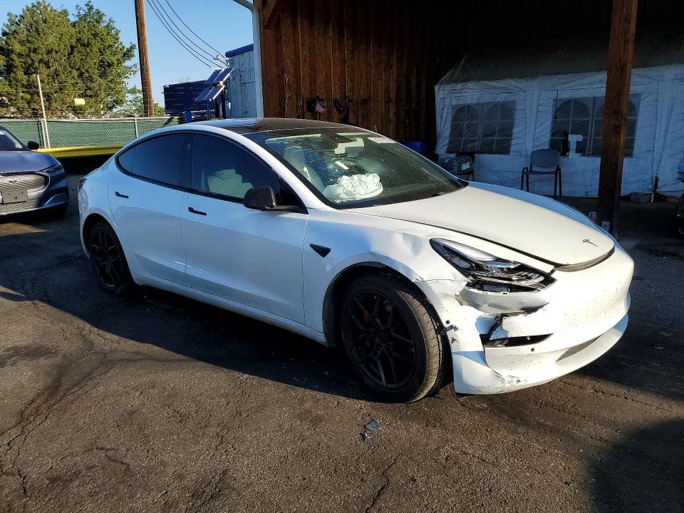 2018 TESLA MODEL 3 4