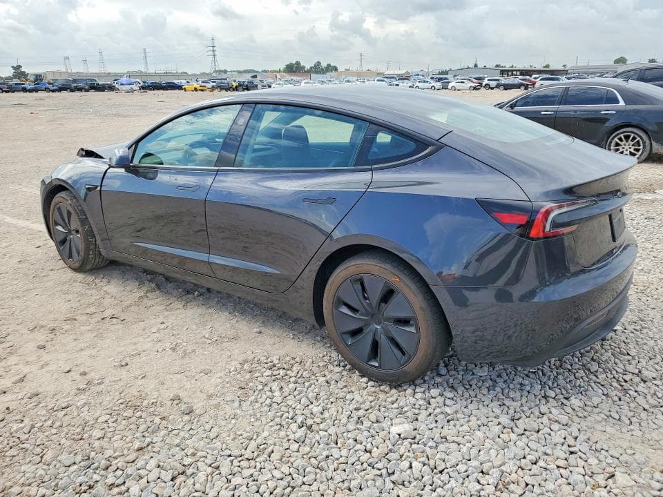 2026 TESLA MODEL 3 2