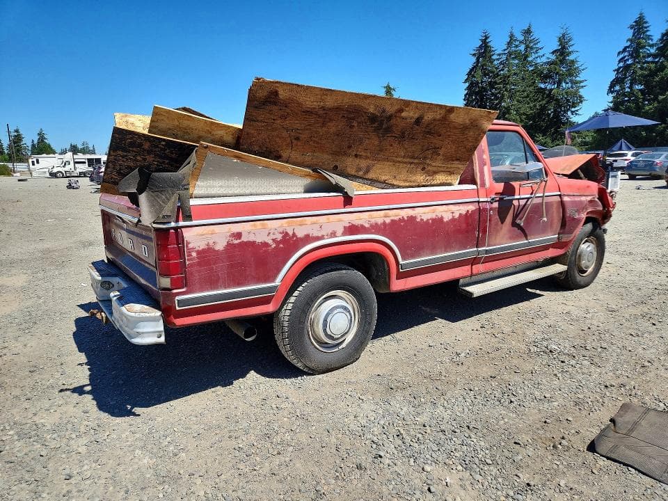 1983 FORD F250 3