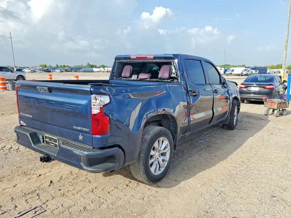 2023 CHEVROLET SILVERADO C1500 CUSTOM 3
