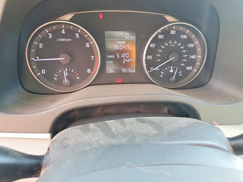 2017 HYUNDAI ELANTRA SE 9
