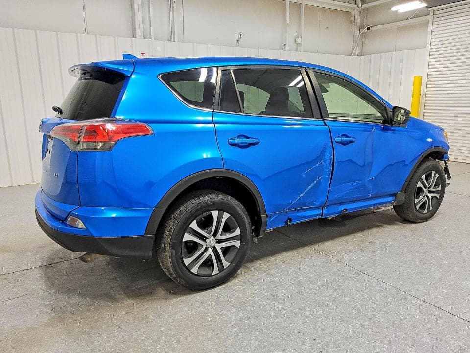 2018 TOYOTA RAV4 LE 3