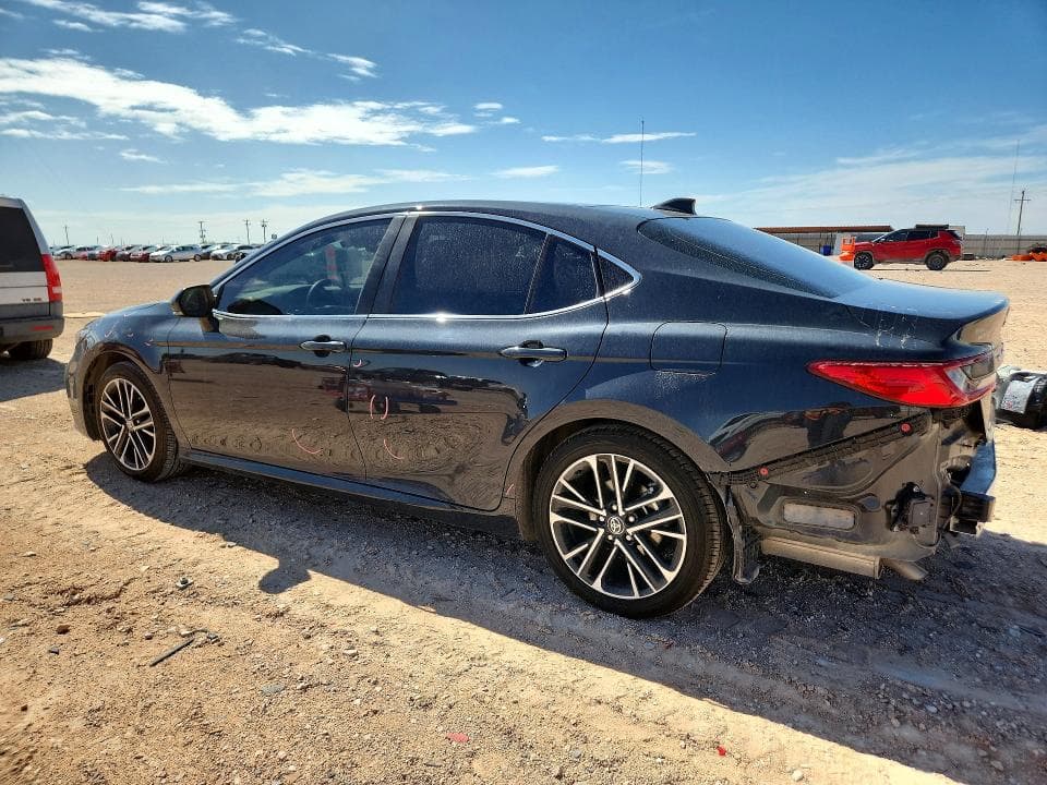 2025 TOYOTA CAMRY XLE 2