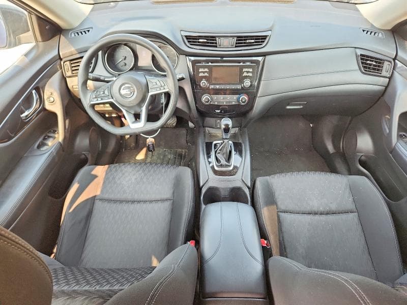2017 NISSAN ROGUE S 8