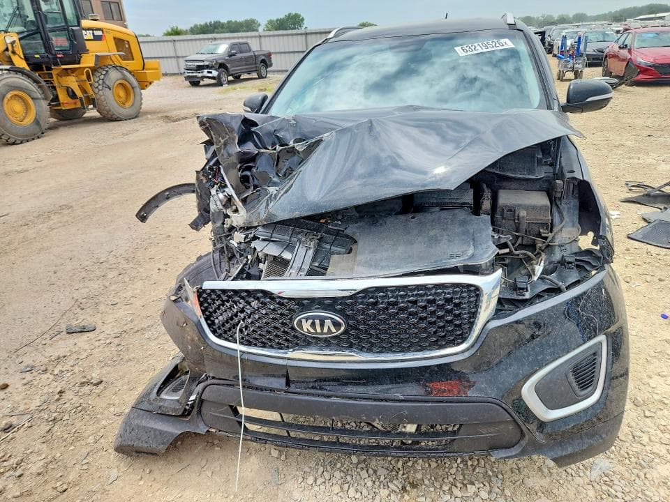 2018 KIA SORENTO LX V6 5