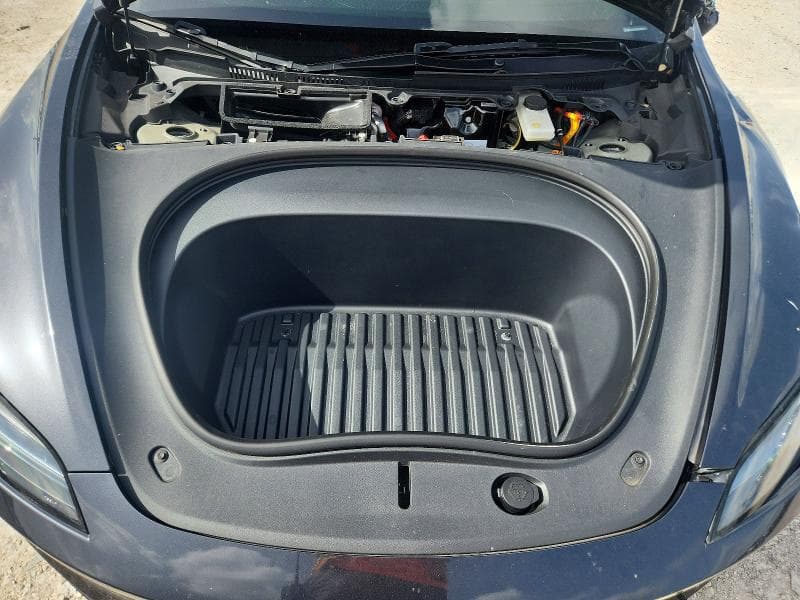 2025 TESLA MODEL 3 11