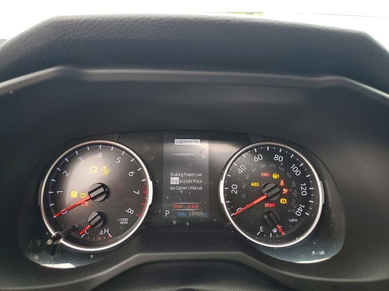 2021 TOYOTA RAV4 XLE 9