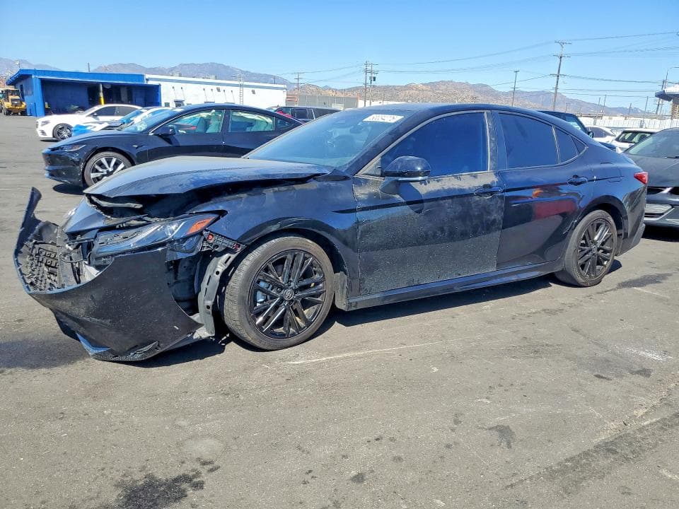 2025 TOYOTA CAMRY SE - 1