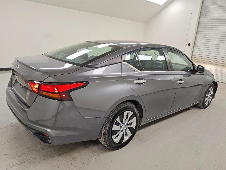 2022 NISSAN ALTIMA S 3