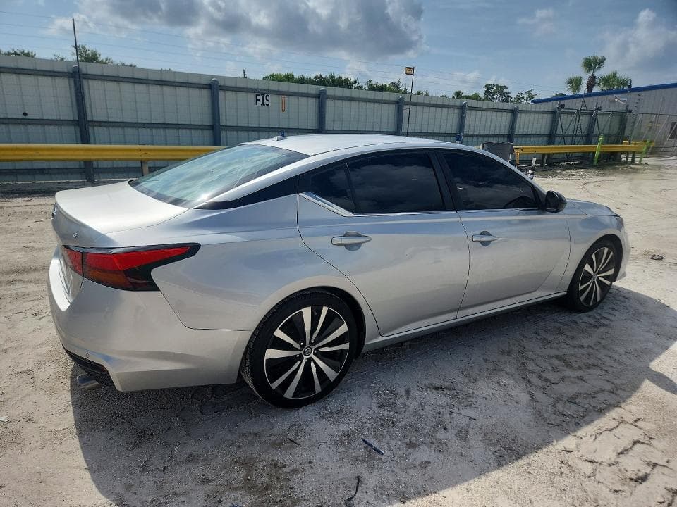 2020 NISSAN ALTIMA SR 3