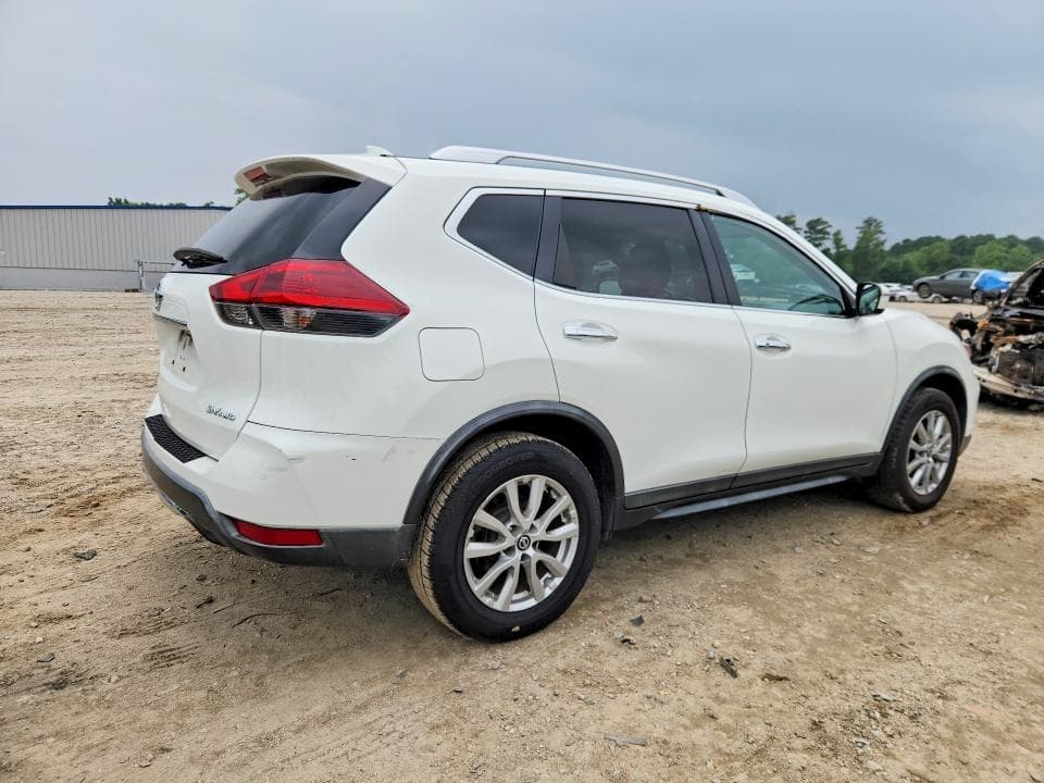 2018 NISSAN ROGUE SV 3