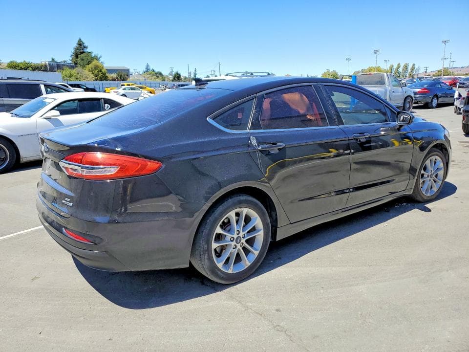 2019 FORD FUSION SE 3