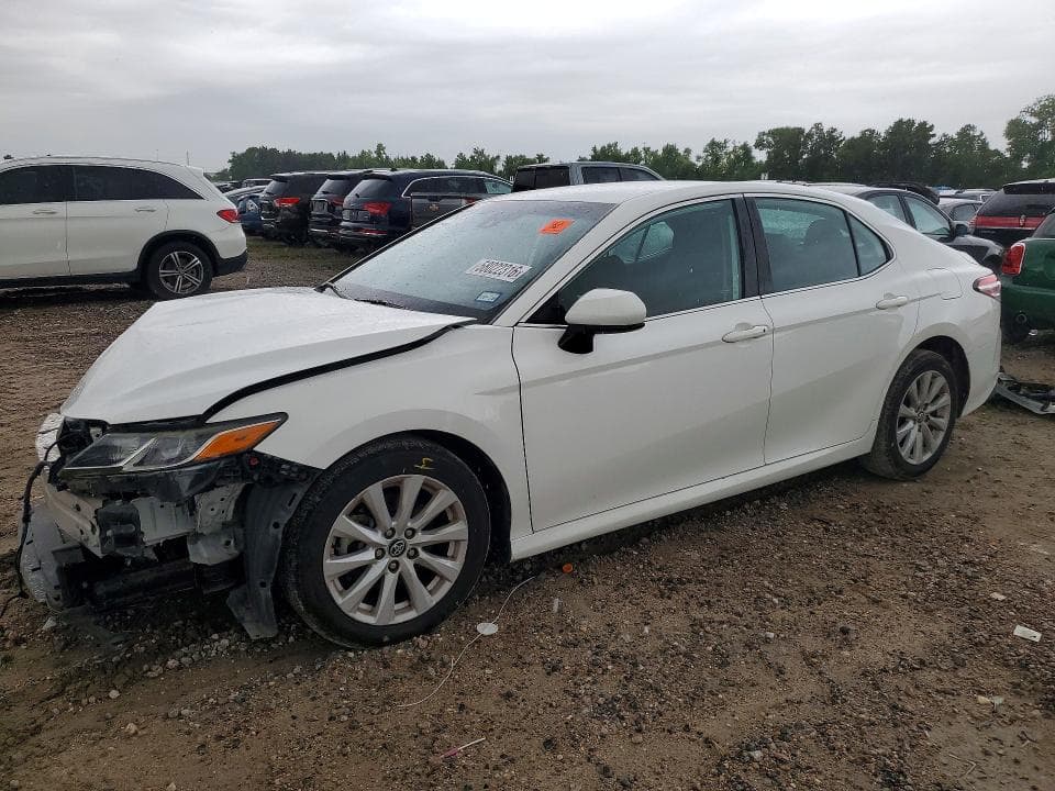 2020 TOYOTA CAMRY LE - 1