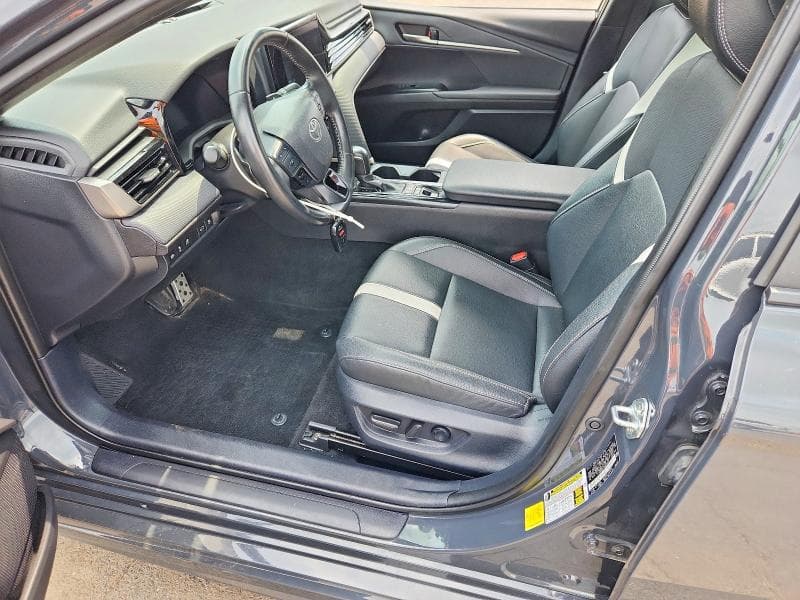 2025 TOYOTA CAMRY SE 7