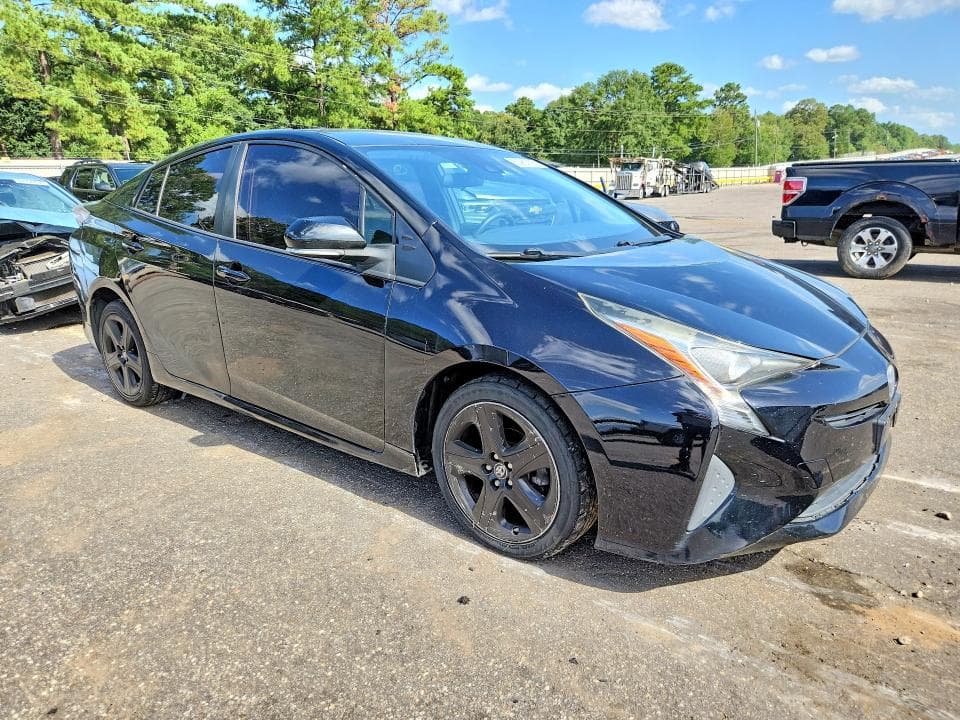 2017 TOYOTA PRIUS TWO 4