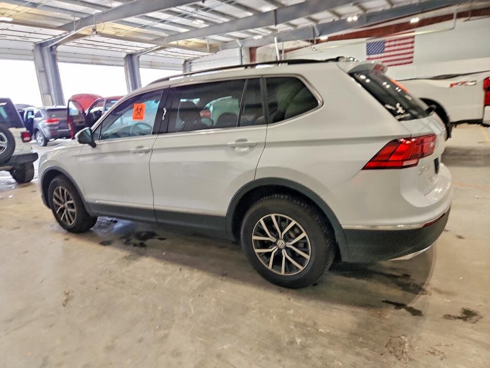 2018 VOLKSWAGEN TIGUAN SE 2