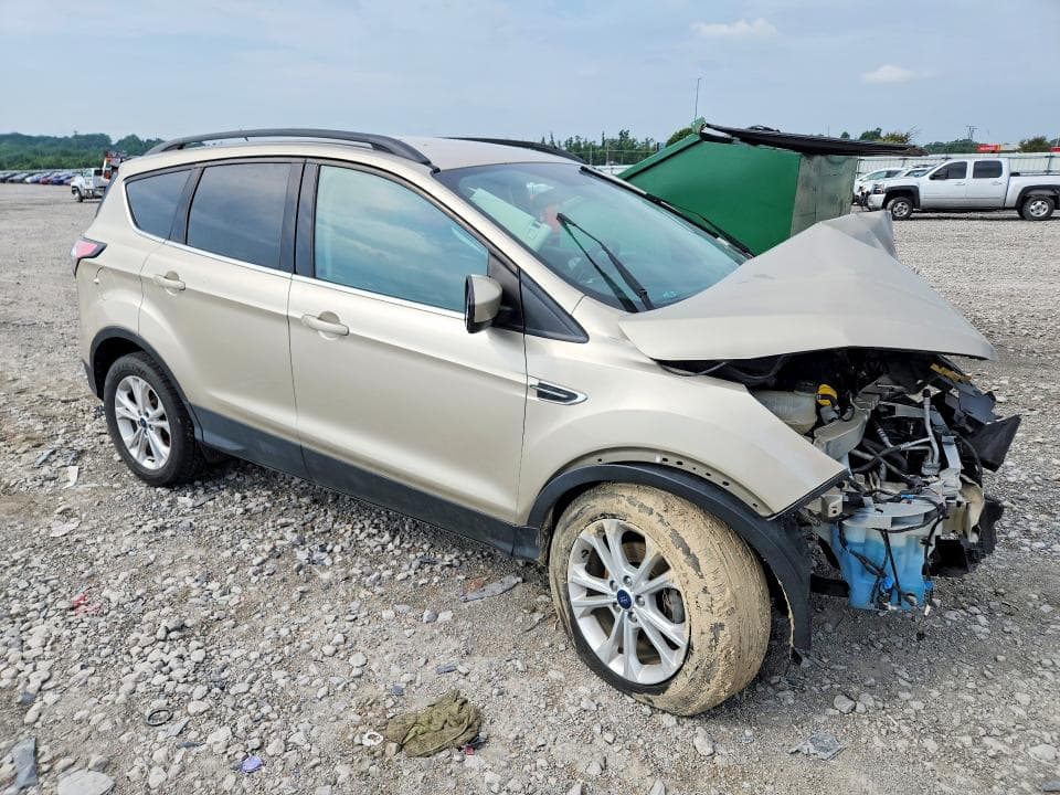 2018 FORD ESCAPE SE 4