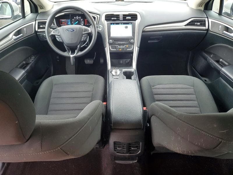 2017 FORD FUSION SE 8
