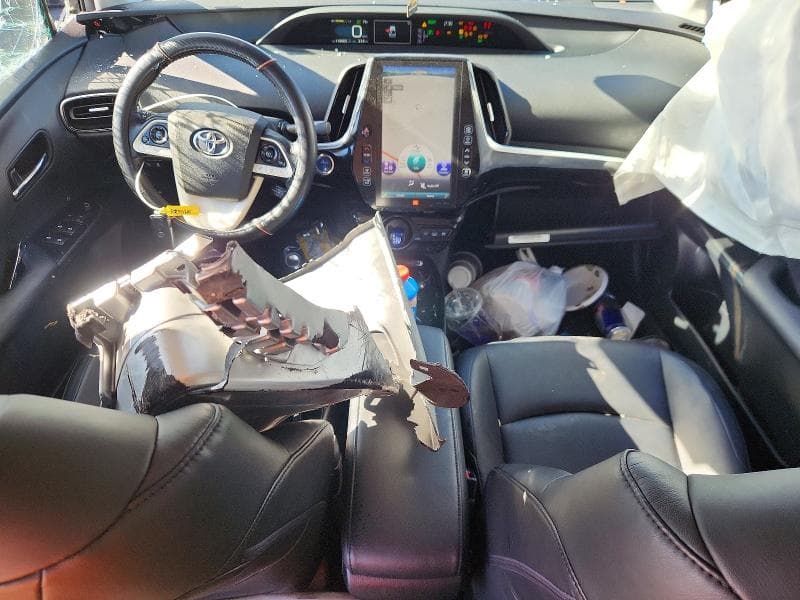 2017 TOYOTA PRIUS PRIME ADVANCED 8