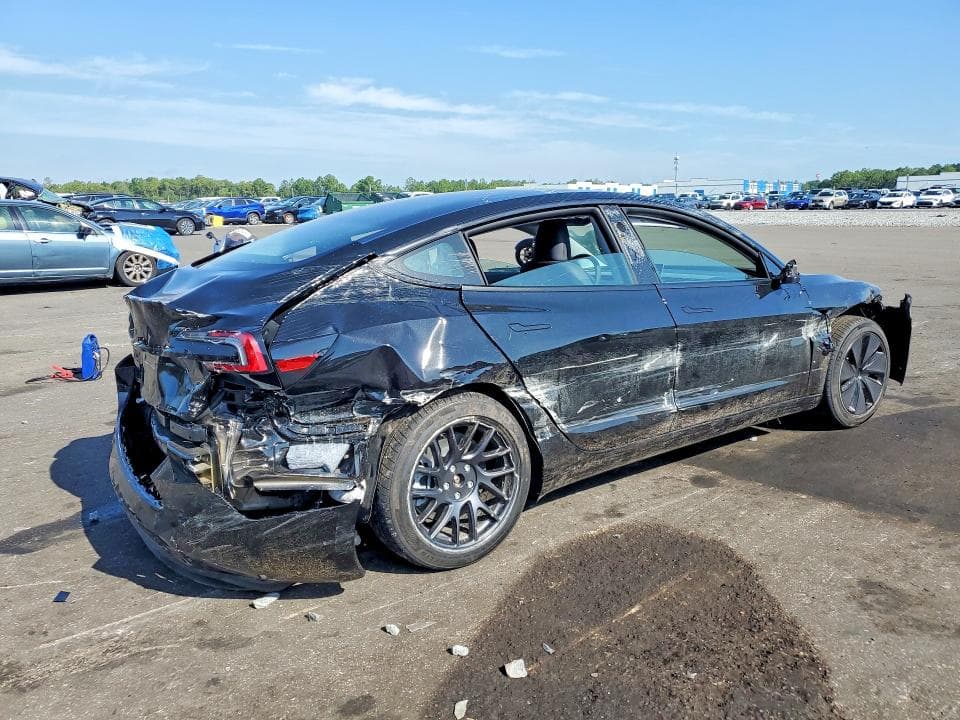 2026 TESLA MODEL 3 3