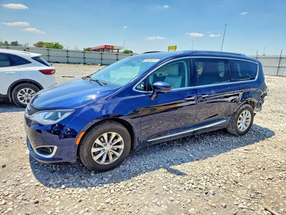 2018 CHRYSLER PACIFICA TOURING L - 1