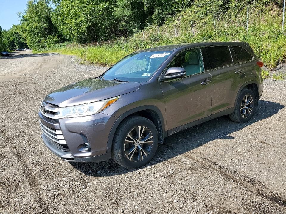 2019 TOYOTA HIGHLANDER LE - 1