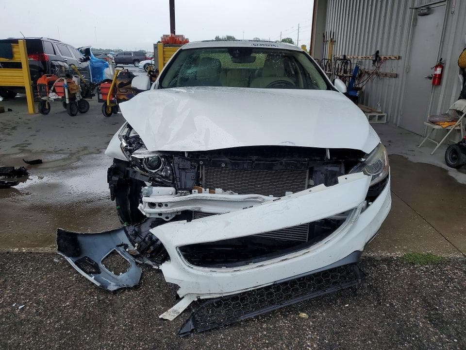 2018 VOLVO S60 DYNAMIC 5