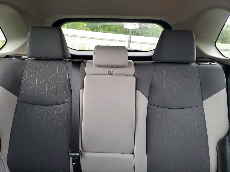 2025 TOYOTA RAV4 XLE 10