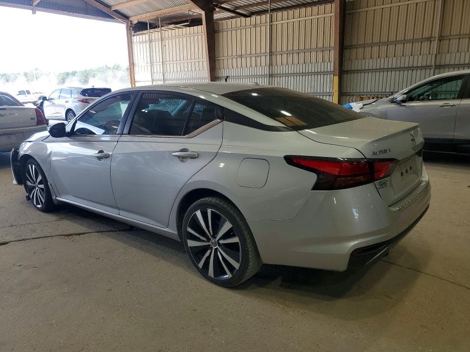 2022 NISSAN ALTIMA SR 2