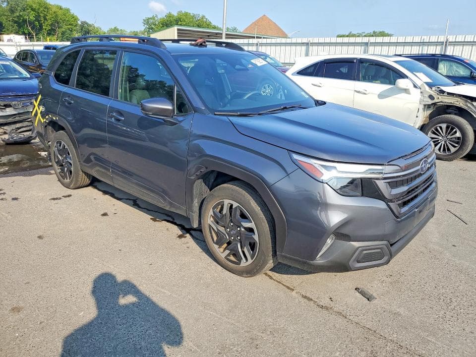 2025 SUBARU FORESTER LIMITED 4