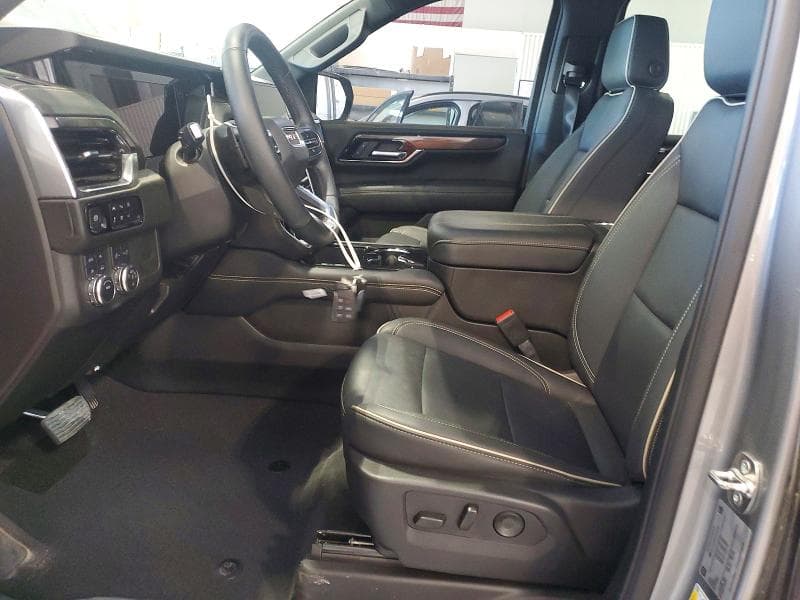 2025 GMC YUKON XL ELEVATION 7